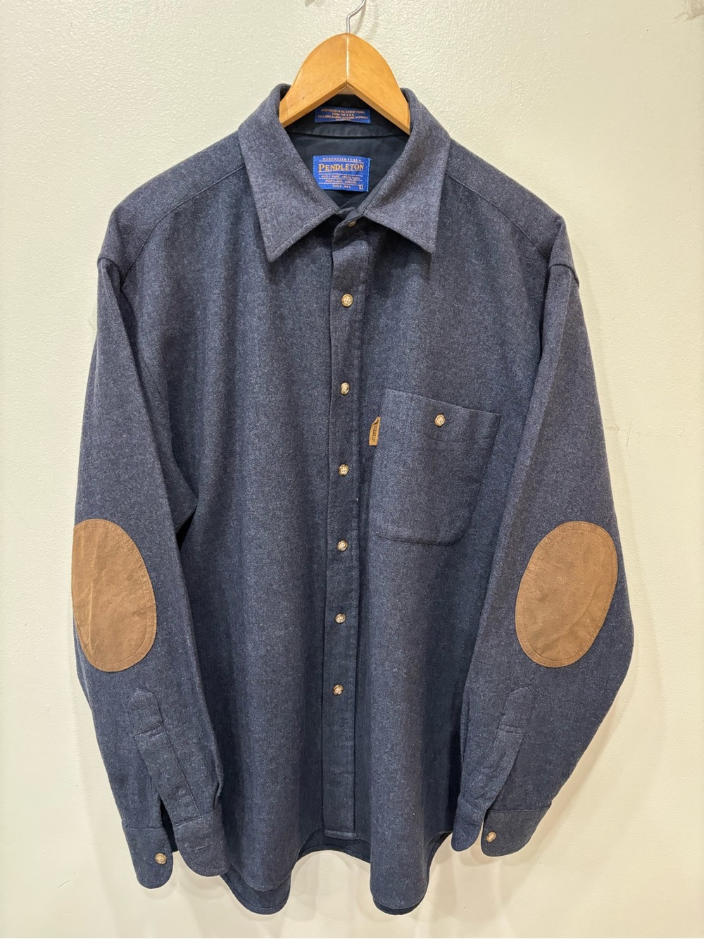 Pendleton Virgin Wool Elbow Patch Long Sleeve Navy Blue Shirt Men’s Size Large